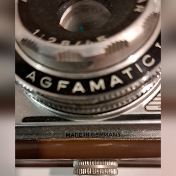 Vintage Agfa quality camera in good condition. In it’s original case. Untested. - Picture 6 of 10